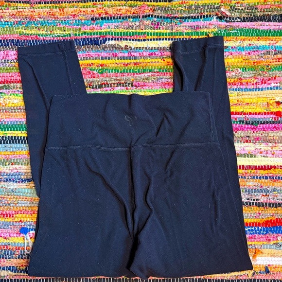 TNA Buttery Soft High-Waisted Leggings – Size Medium - Picture 1 of 3